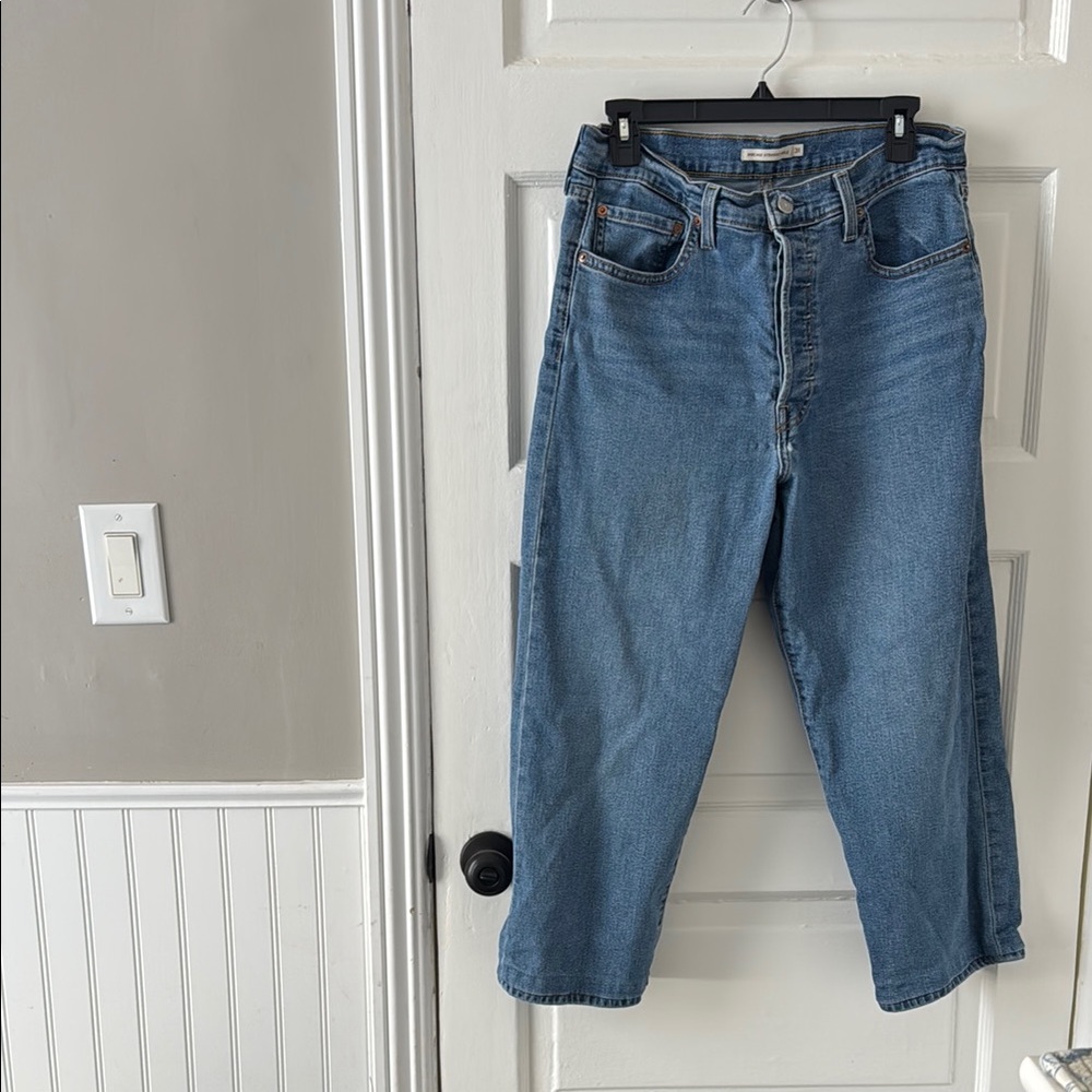 Levis Ribcage Straight Ankle, Size 31